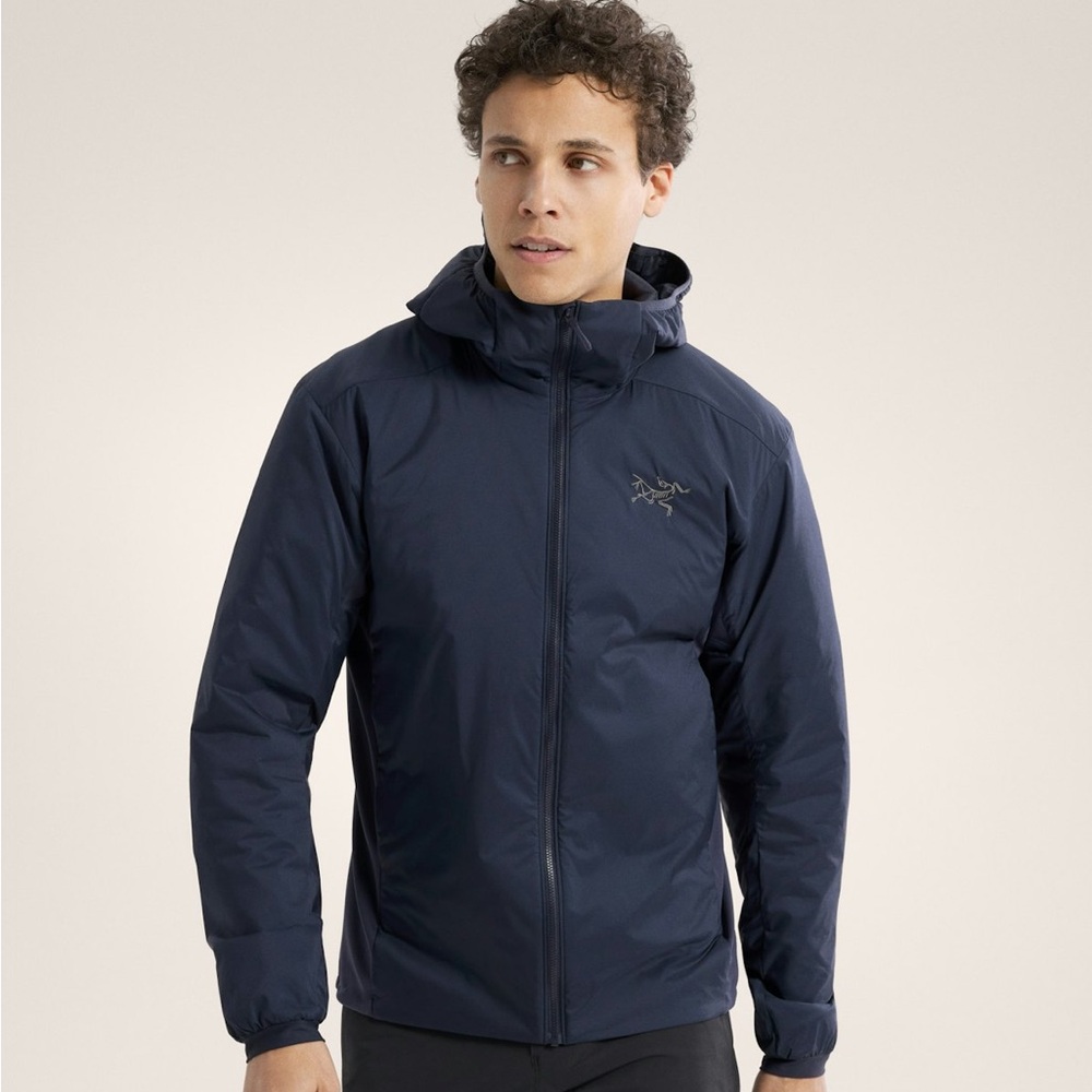 ARC'TERYX Men’s Atom Hoody, Black Sapphire, Size XXL